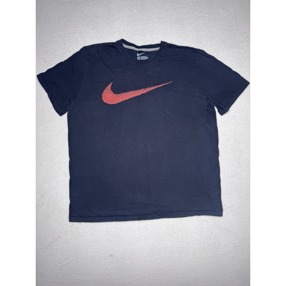 Nike Shirt Mens 2XL Black Red Swoosh Logo The Nike Tee Athletic Cut Graphic